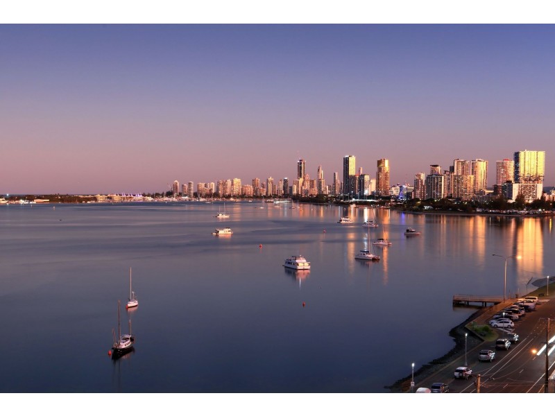 905/300 Marine Pde, Labrador QLD 4215