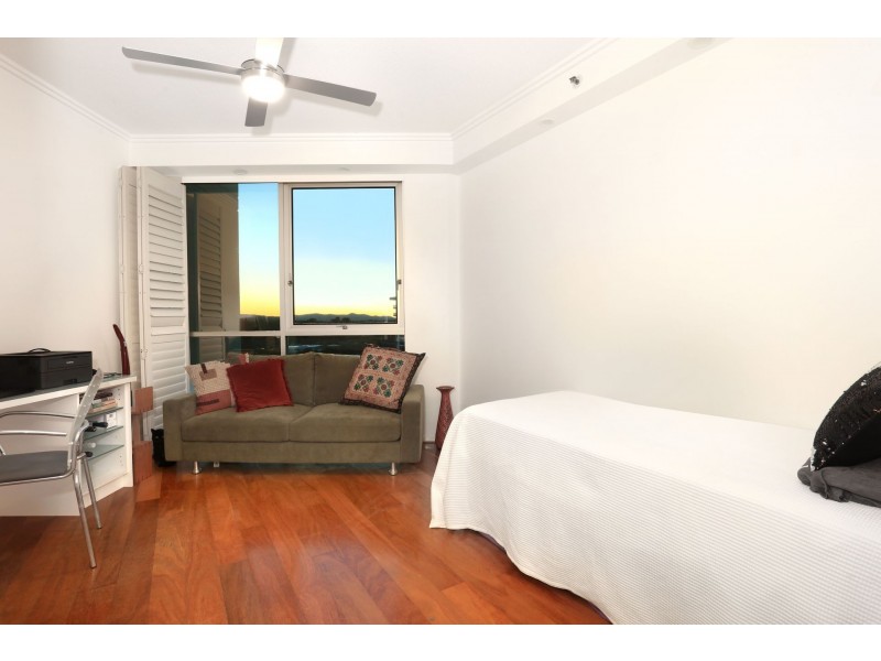 905/300 Marine Pde, Labrador QLD 4215