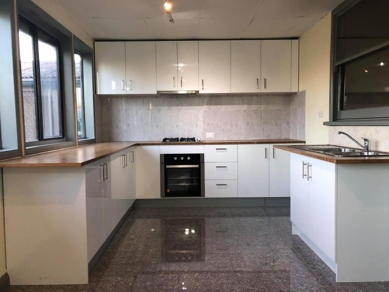 160 Carpenter Street, Colyton NSW 2760