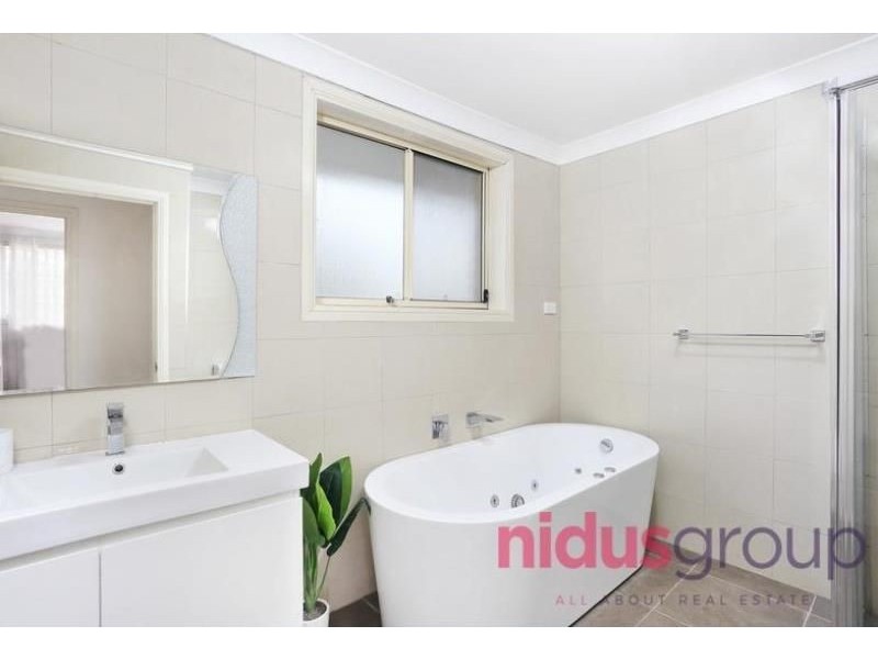 8/2 Charlotte Road, Rooty Hill NSW 2766