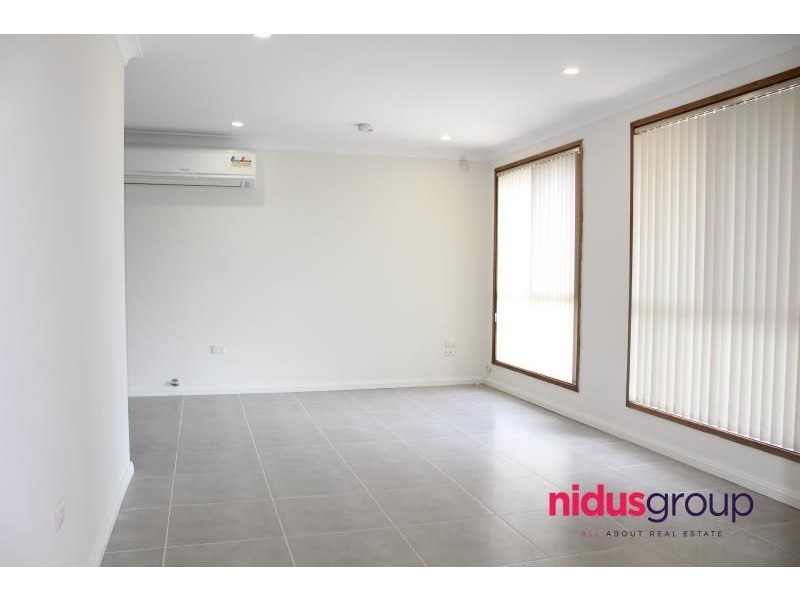 8 Perrin Avenue, Plumpton NSW 2761