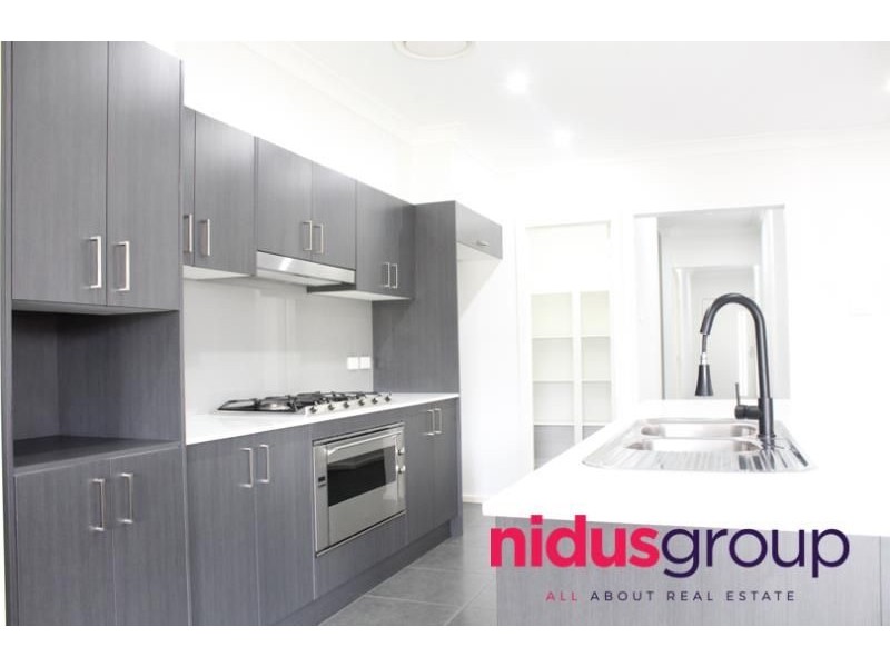 6 Everingham Street, Colebee NSW 2761