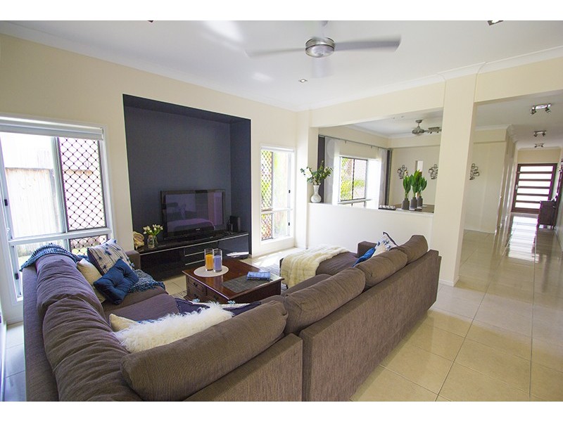 48 Harbour Drive, Trinity Park QLD 4879
