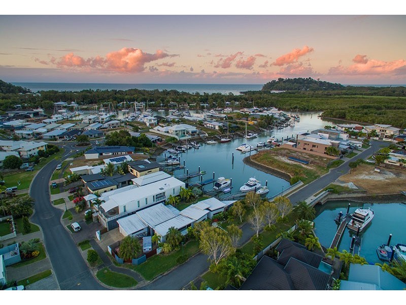 48 Harbour Drive, Trinity Park QLD 4879