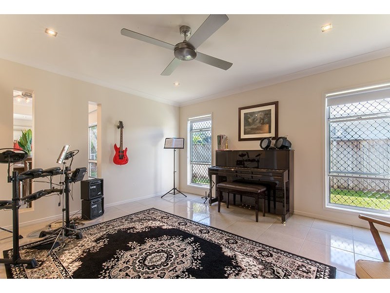48 Harbour Drive, Trinity Park QLD 4879
