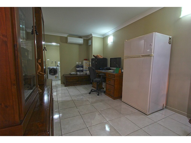 526/12-21 Gregory Street, Westcourt QLD 4870