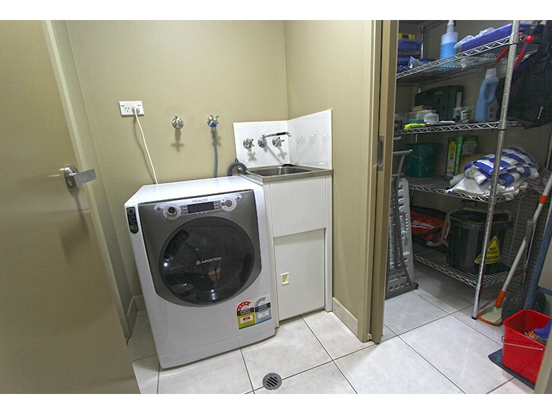 526/12-21 Gregory Street, Westcourt QLD 4870