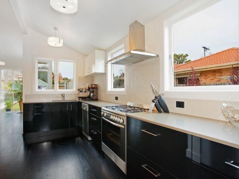 4 Holmby Road, Cheltenham VIC 3192