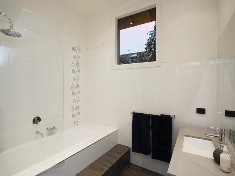 4 Holmby Road, Cheltenham VIC 3192