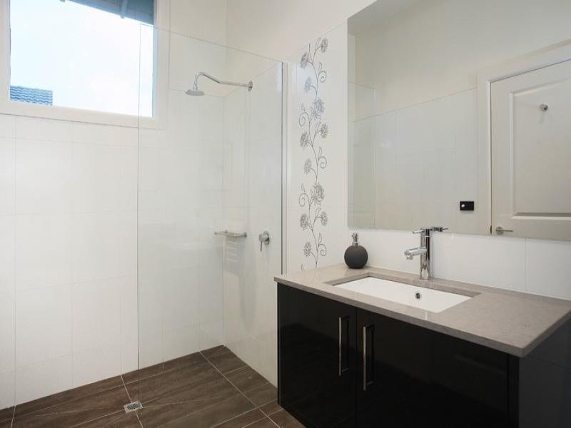 4 Holmby Road, Cheltenham VIC 3192