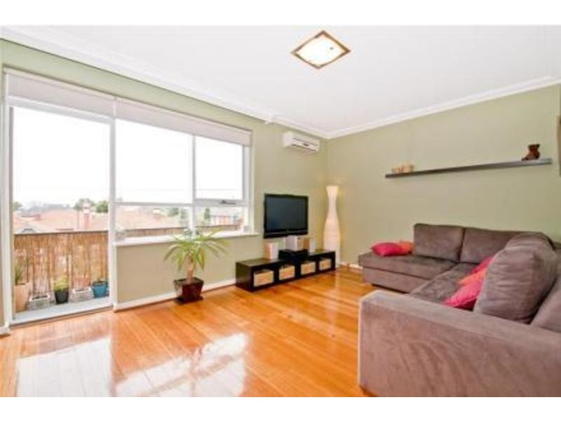 8/64 Hotham Street, St Kilda East VIC 3183