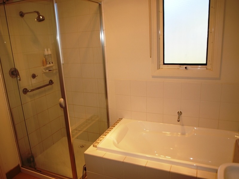 1/6 Belle Crescent, Mordialloc VIC 3195