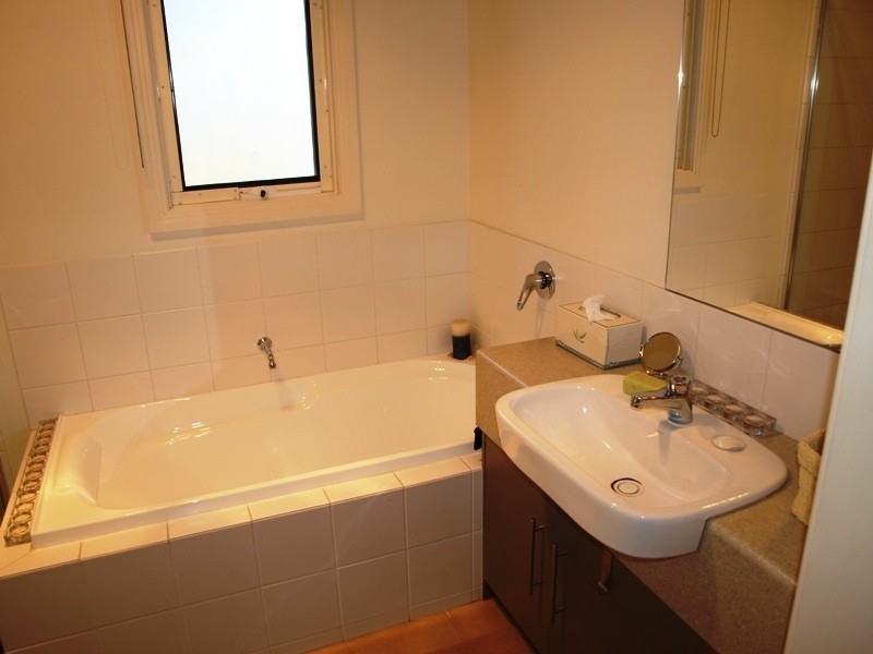 1/6 Belle Crescent, Mordialloc VIC 3195