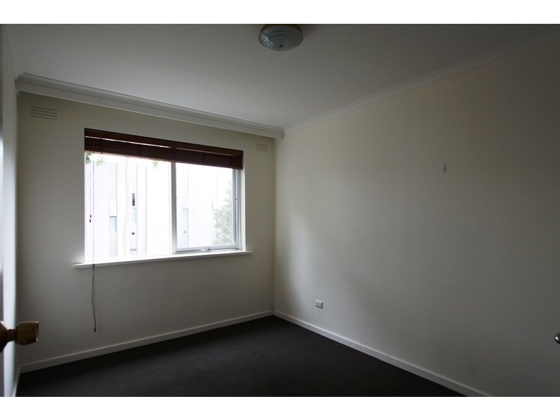 8/10 Redan Street, St Kilda East VIC 3183