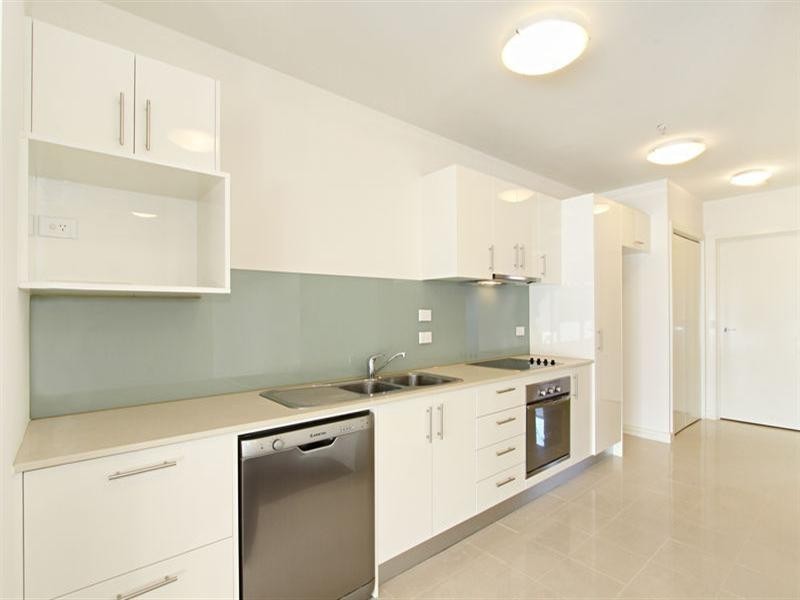 4/21 Lillimur Road, Ormond VIC 3204