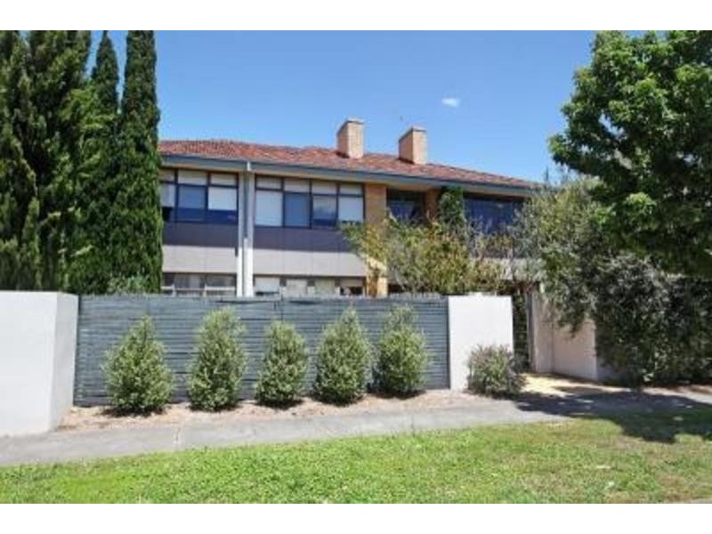 1/2-4 Mc Arthur St, Bentleigh VIC 3204