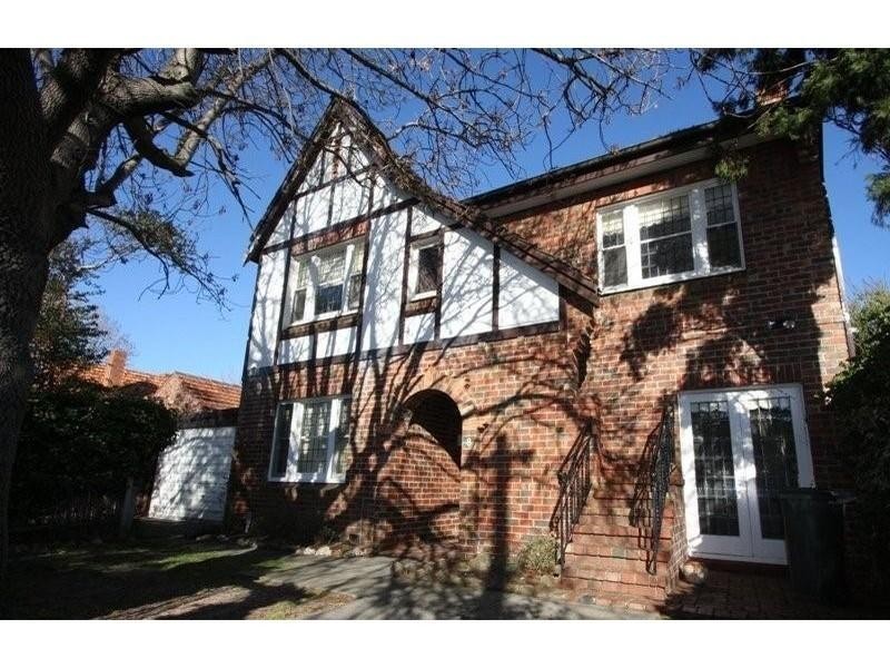 9/180 Church Street, Brighton VIC 3186