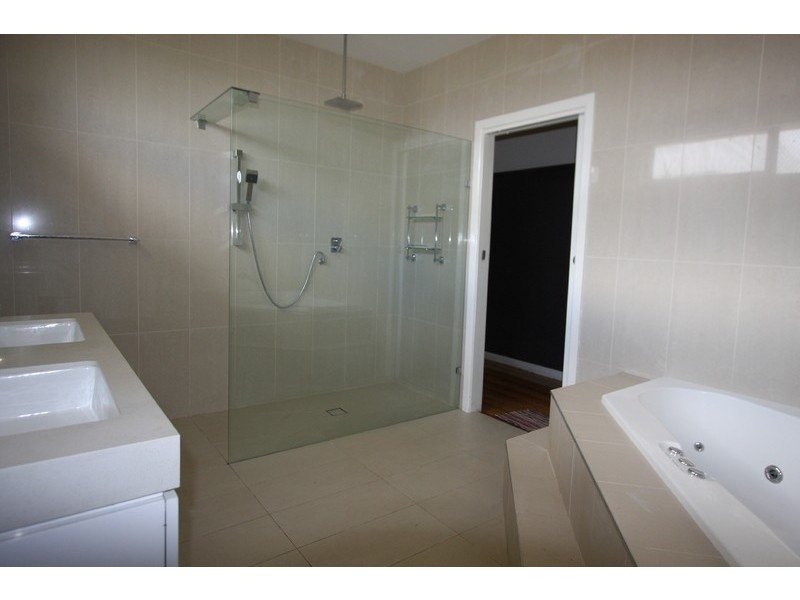 1 Hobart Street, Bentleigh VIC 3204