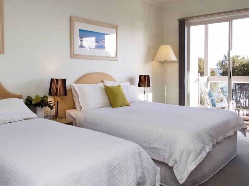 6 Metung Rd, Metung VIC 3904