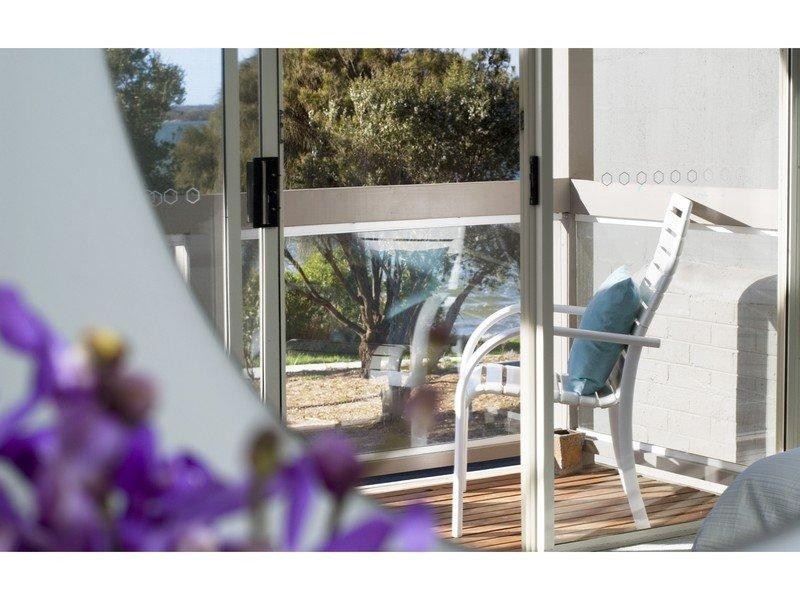 6 Metung Rd, Metung VIC 3904