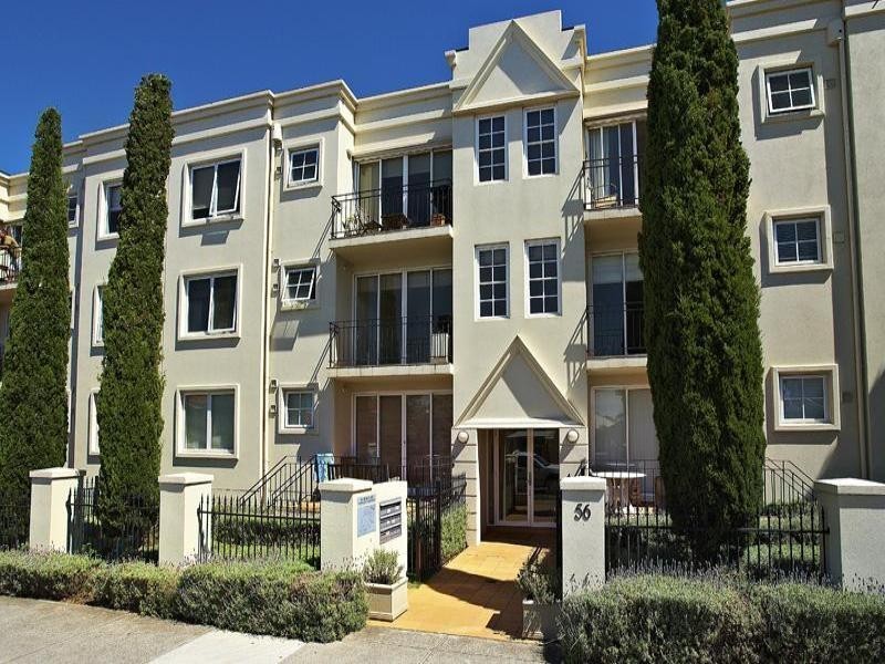 21/56 Beach Road, Hampton VIC 3188