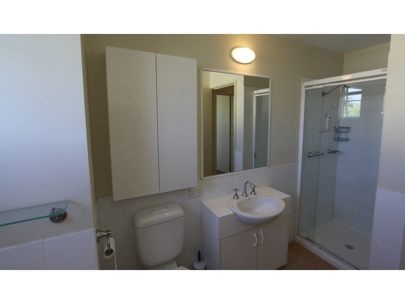 21/56 Beach Road, Hampton VIC 3188