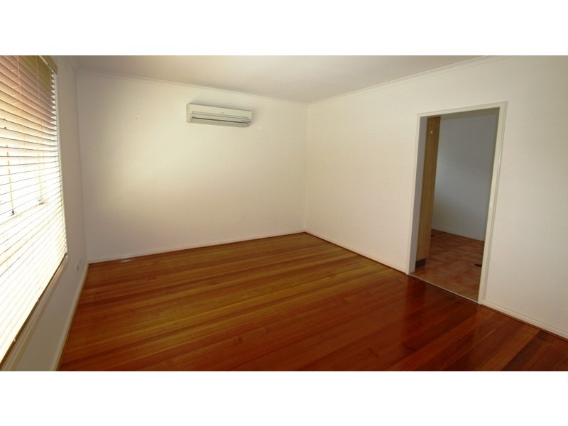 304E Warrigal Road, Cheltenham VIC 3192