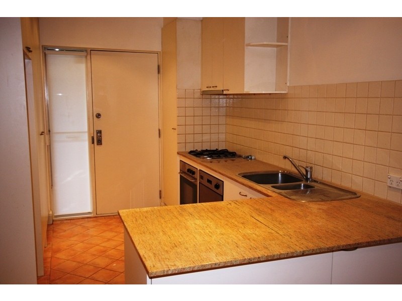 81 Mitford Street, Elwood VIC 3184