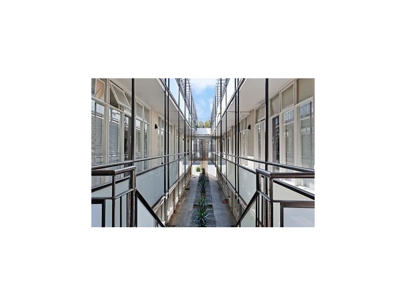 204/363 Beaconsfield Parade, St Kilda West VIC 3182