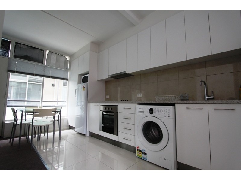 204/363 Beaconsfield Parade, St Kilda West VIC 3182