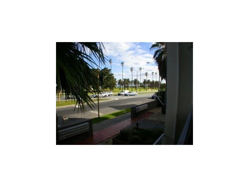 204/363 Beaconsfield Parade, St Kilda West VIC 3182