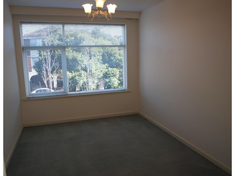 4/44 Westbury Street, St Kilda East VIC 3183