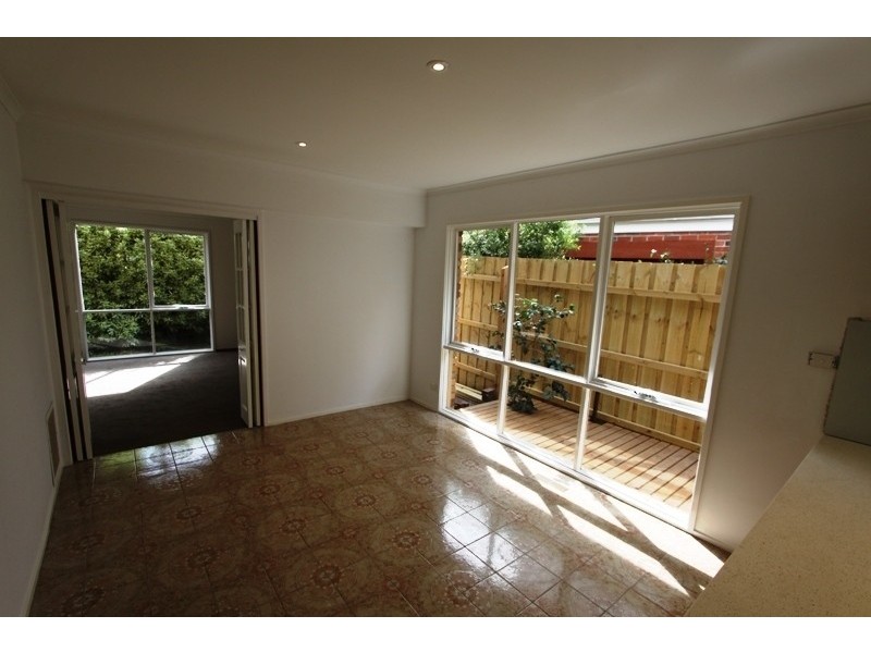 35 Ludbrook Avenue, Caulfield South VIC 3162