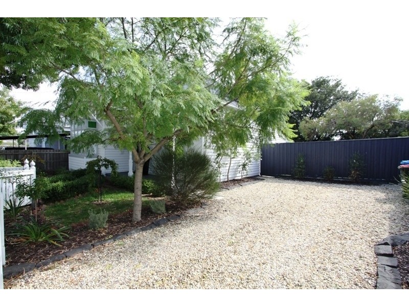 4 Sargon Grove, Brighton VIC 3186