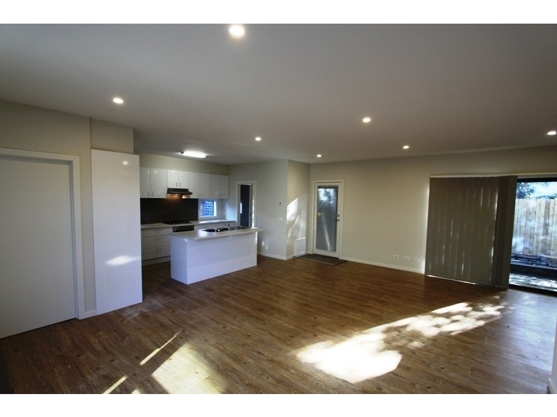 2/1 Cooma Street, Moorabbin VIC 3189