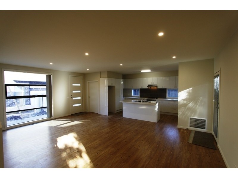 2/1 Cooma Street, Moorabbin VIC 3189