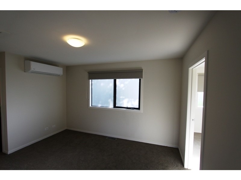 2/1 Cooma Street, Moorabbin VIC 3189