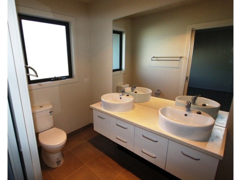 2/1 Cooma Street, Moorabbin VIC 3189