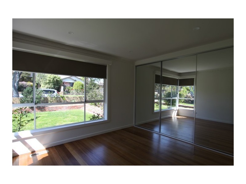 33 Fairview Ave, Cheltenham VIC 3192