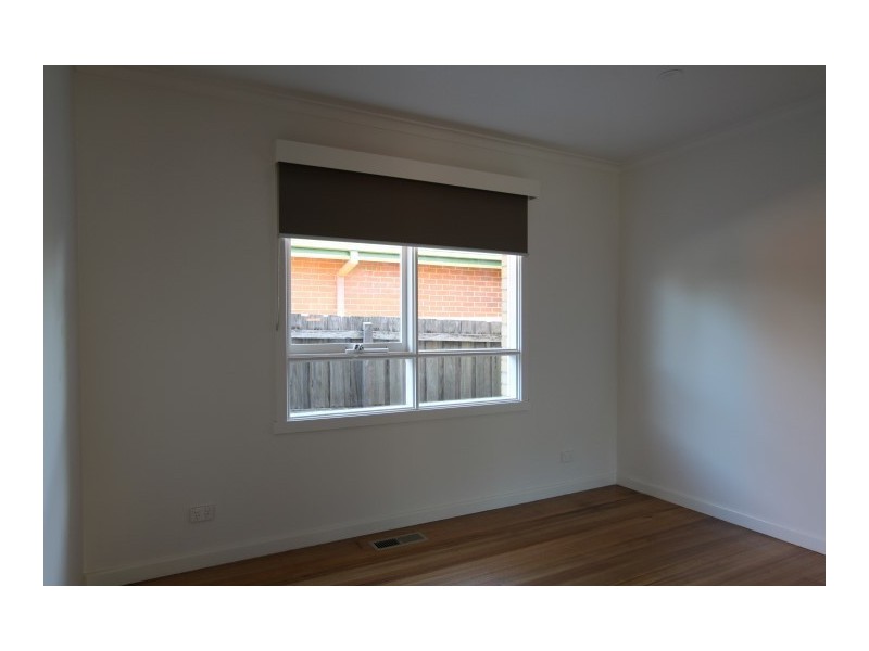 33 Fairview Ave, Cheltenham VIC 3192