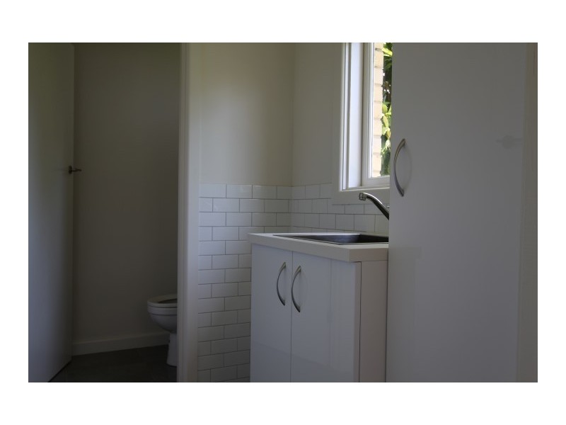 33 Fairview Ave, Cheltenham VIC 3192