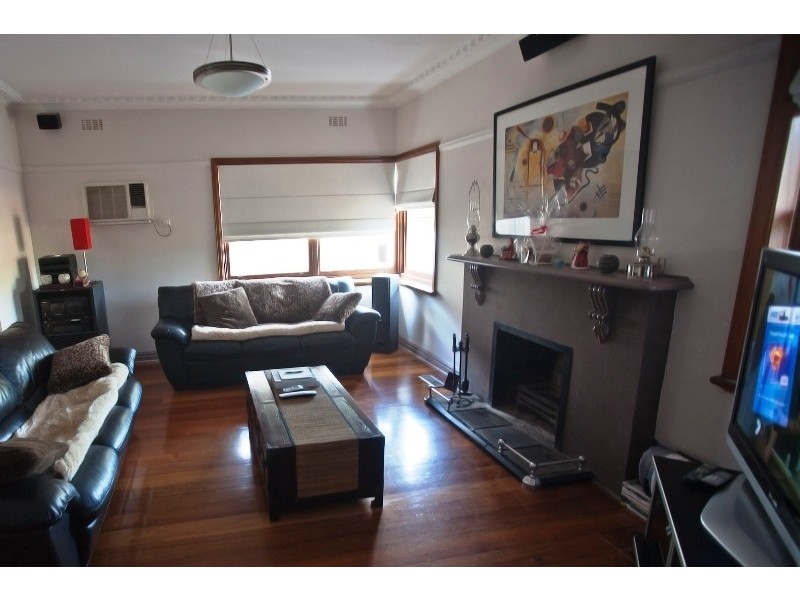 25 Cummins Road, Brighton East VIC 3187