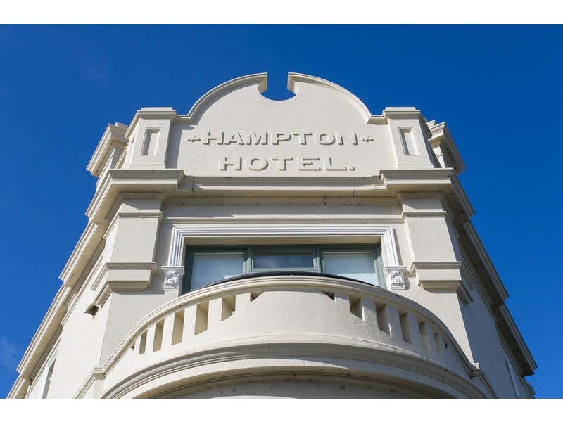 21/56 Beach Road, Hampton VIC 3188