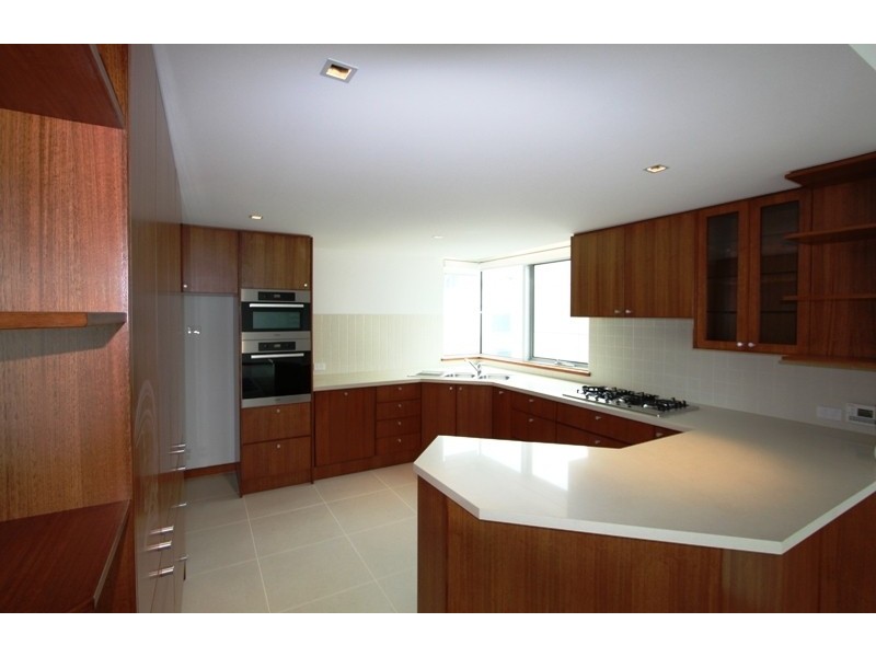 108 Orlando Street, Hampton VIC 3188