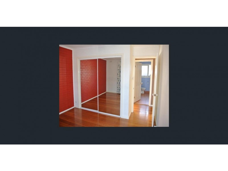 2/11 Mac Street, Parkdale VIC 3195