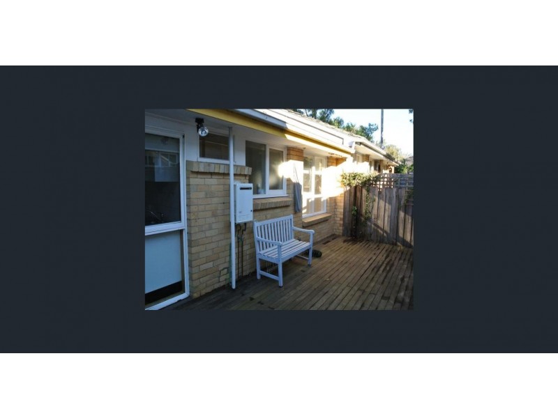 2/11 Mac Street, Parkdale VIC 3195