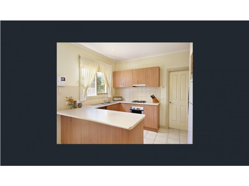8 Ozone Street, Hampton VIC 3188