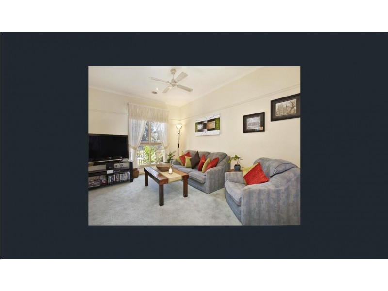 8 Ozone Street, Hampton VIC 3188