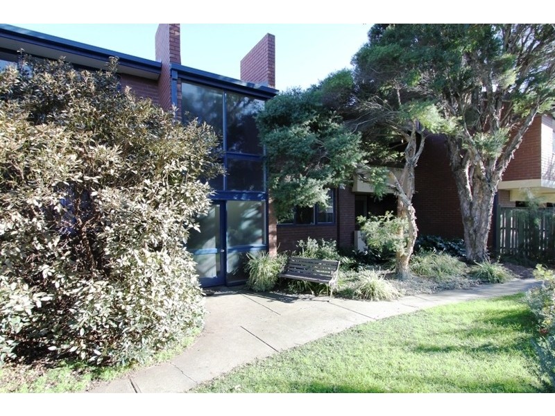 4/10 Redan Street, St Kilda VIC 3182