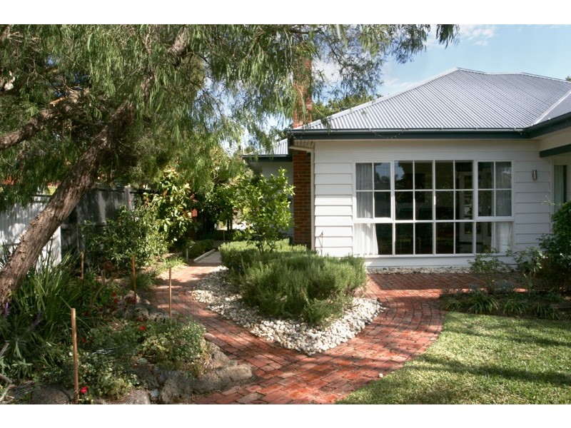 47 Kingston Street, Hampton VIC 3188